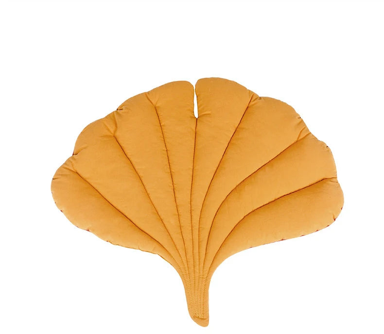 leaf shaped plush mat for pets